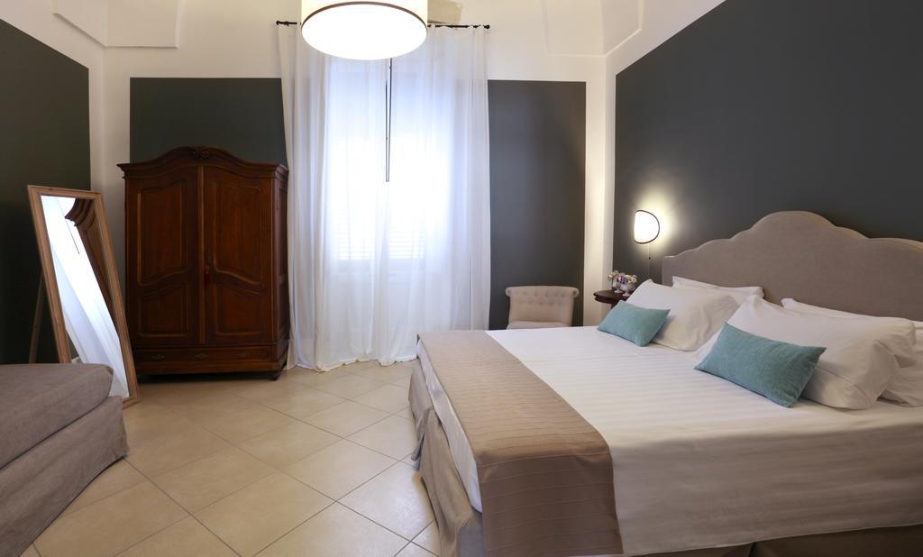 Santa Marta Suites & Apartments Lecce Oda fotoğraf