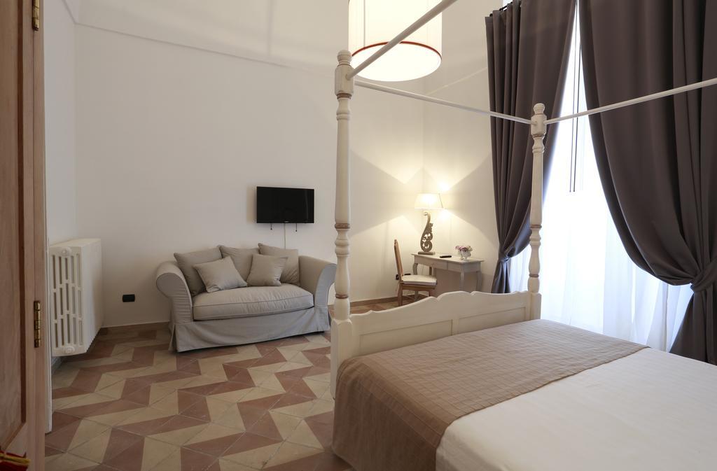 Santa Marta Suites & Apartments Lecce Oda fotoğraf