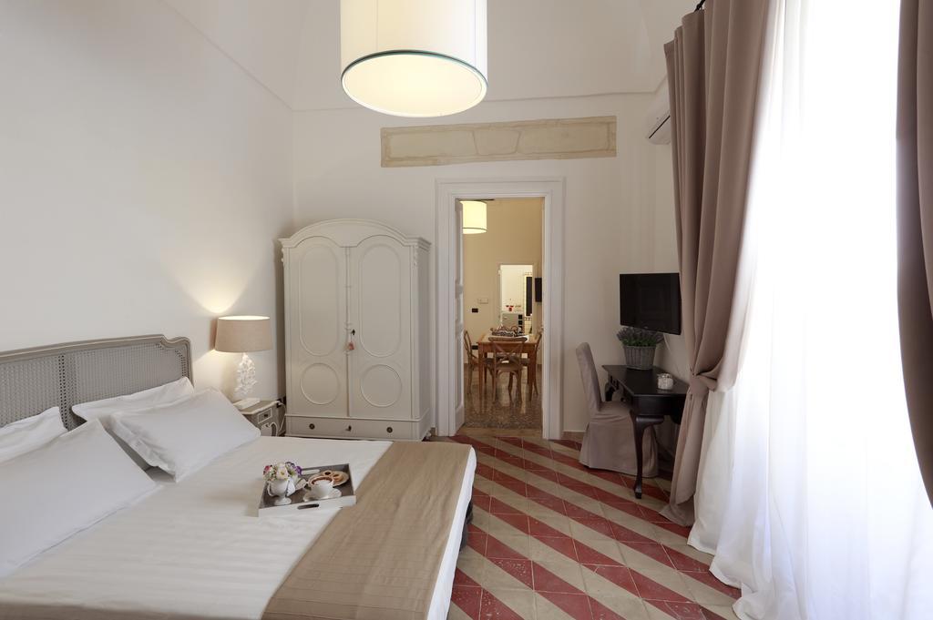Santa Marta Suites & Apartments Lecce Oda fotoğraf