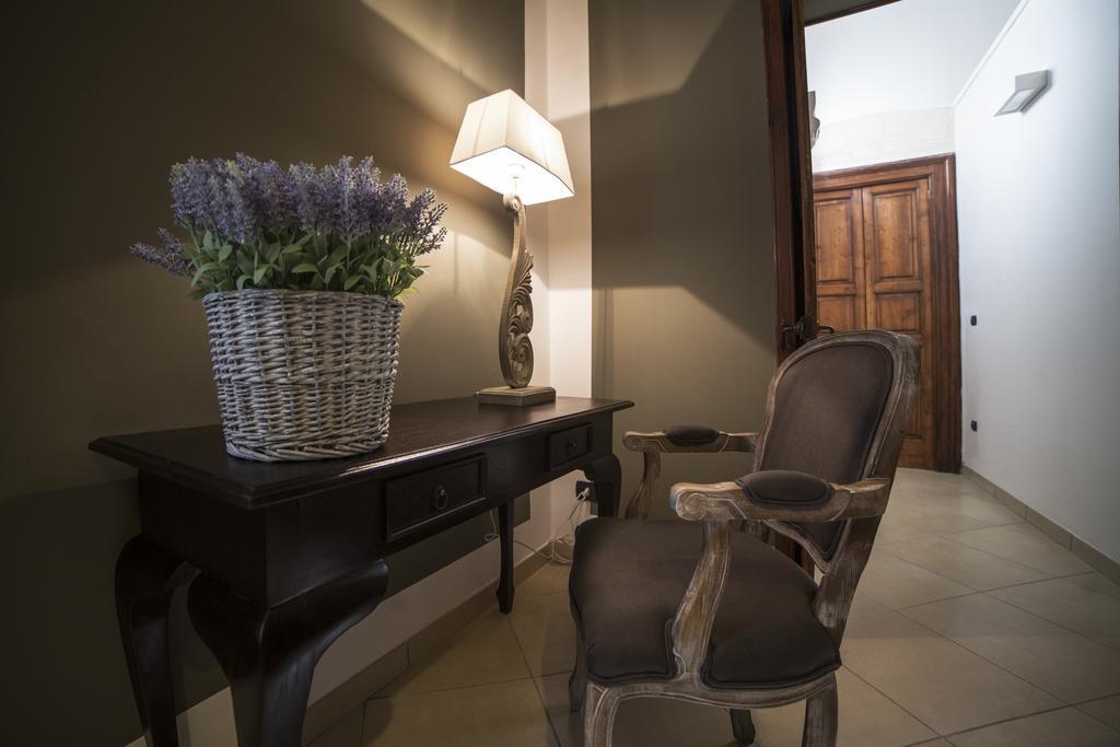 Santa Marta Suites & Apartments Lecce Oda fotoğraf