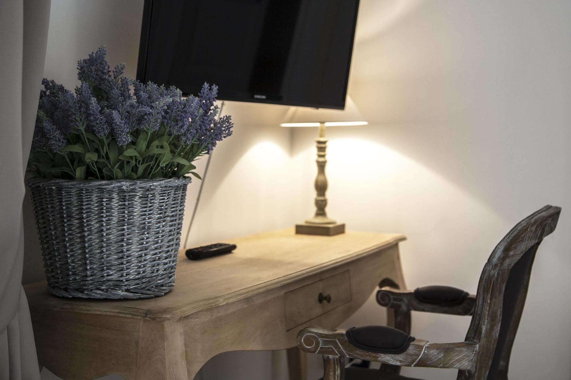 Santa Marta Suites & Apartments Lecce Dış mekan fotoğraf