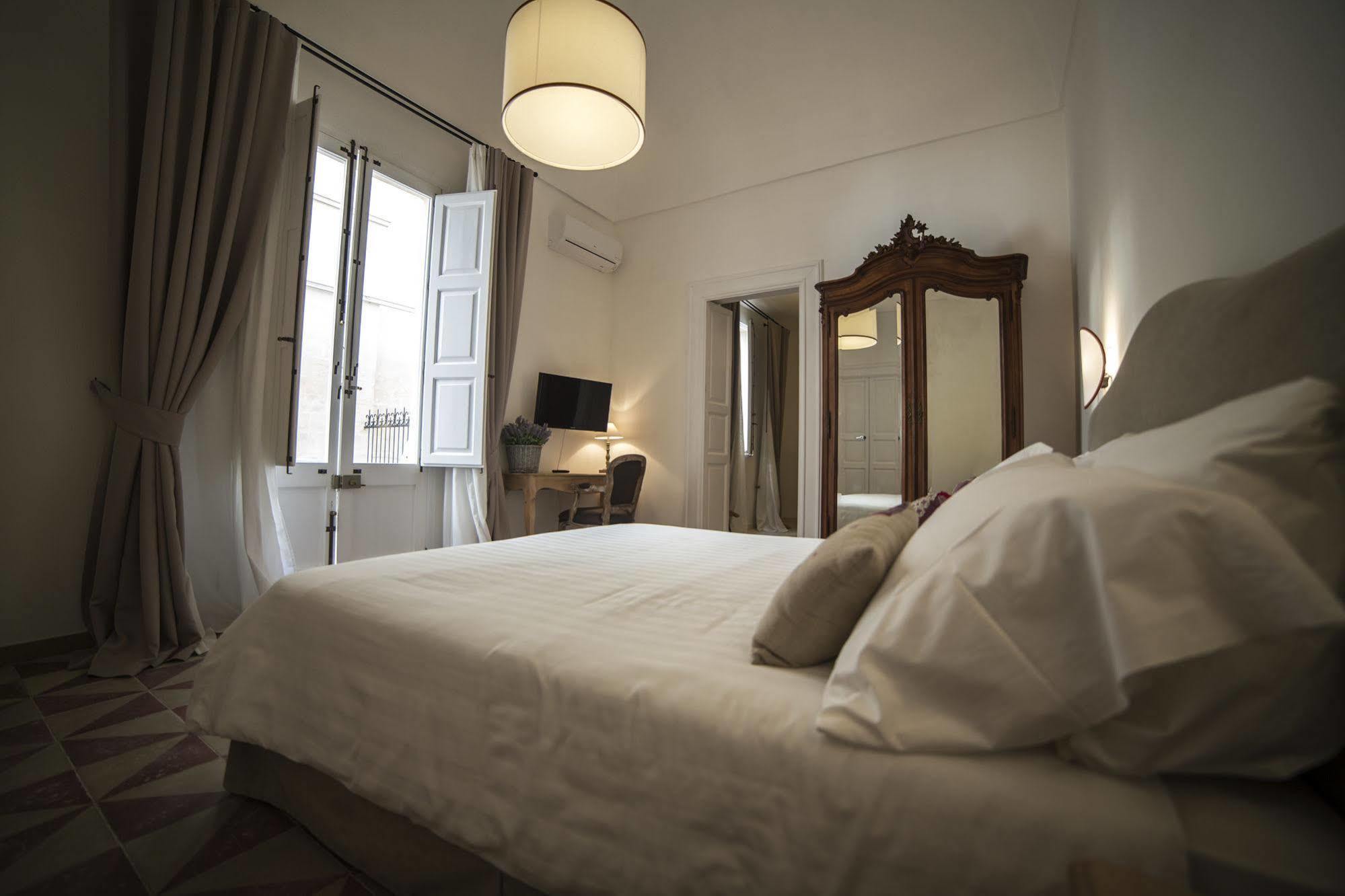 Santa Marta Suites & Apartments Lecce Dış mekan fotoğraf